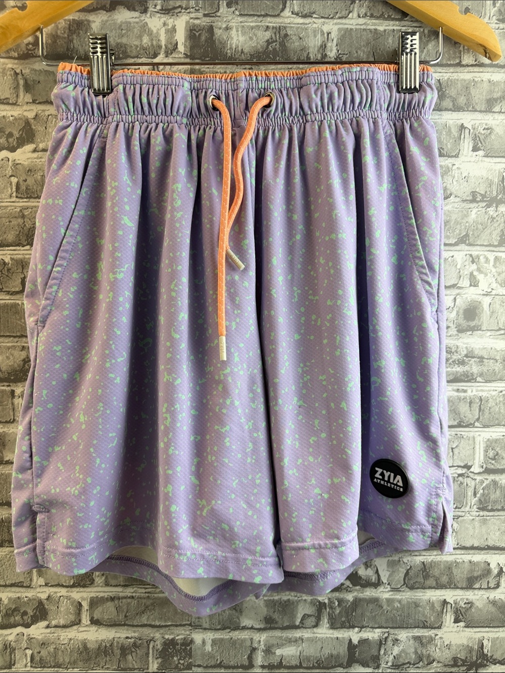 ZYIA‎ Lavender Speckled Athletic Shorts with Mint Accents
